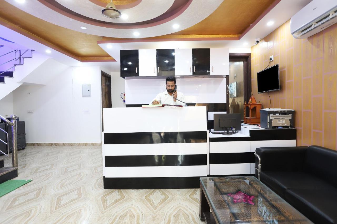 Oyo Flagship 42619 Diamond Key Hotel Delhi  Exterior photo